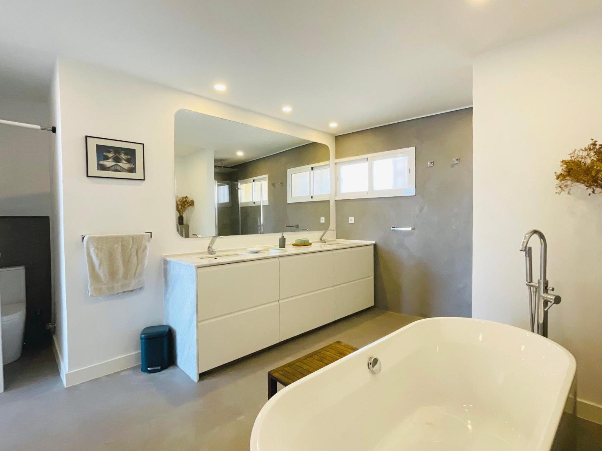 550 M2 Luxury Penthouse - Jacuzzi, Golf & Beach เบนัลมาเดนา ภายนอก รูปภาพ