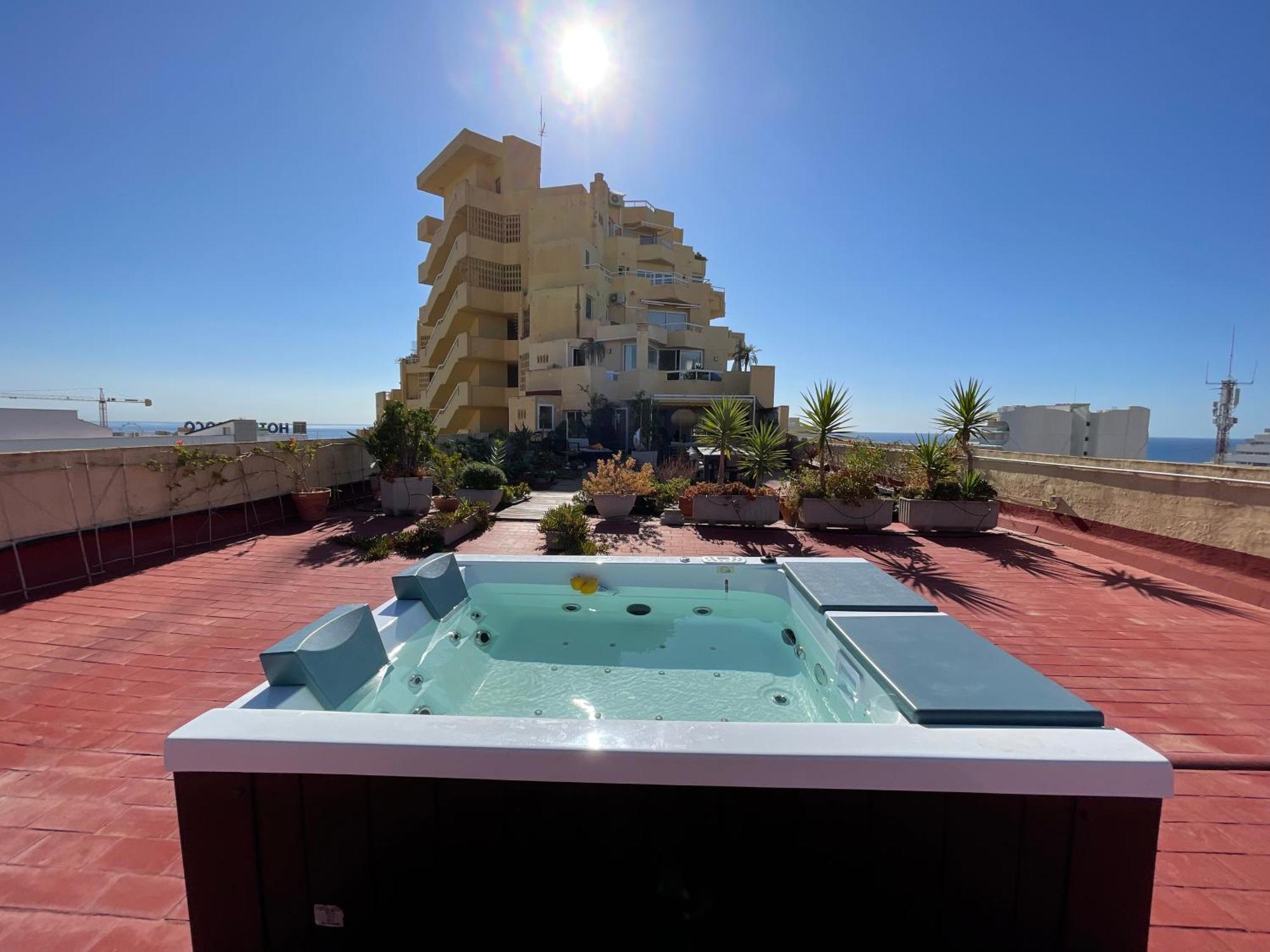 550 M2 Luxury Penthouse - Jacuzzi, Golf & Beach เบนัลมาเดนา ภายนอก รูปภาพ